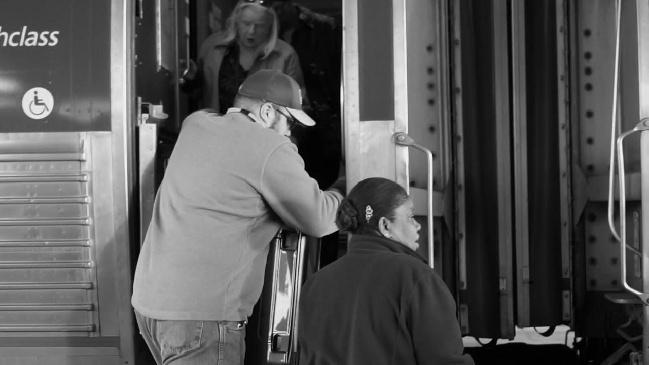 Wheelchair on Amtrak: loading, unloading, and aisle width