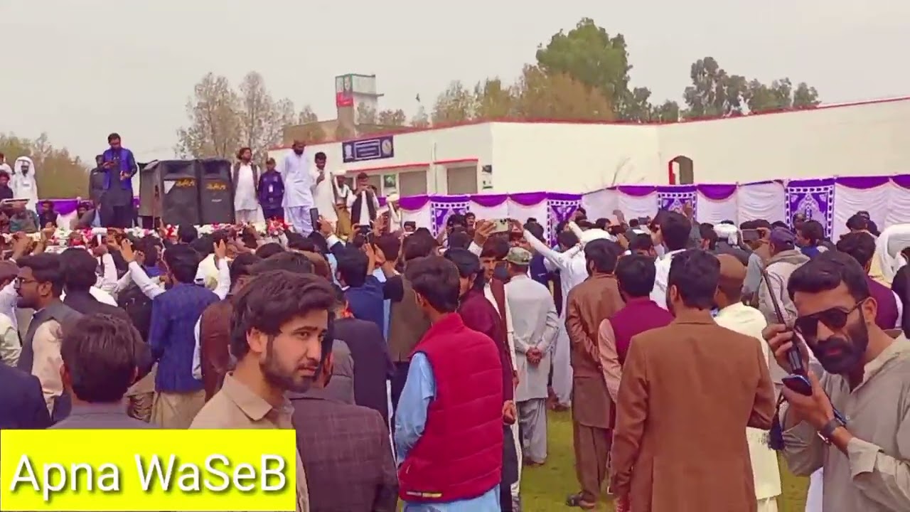 Singer Azam leshari Ghazi university festival parogram!! #apnawaseb #singerazamleshari