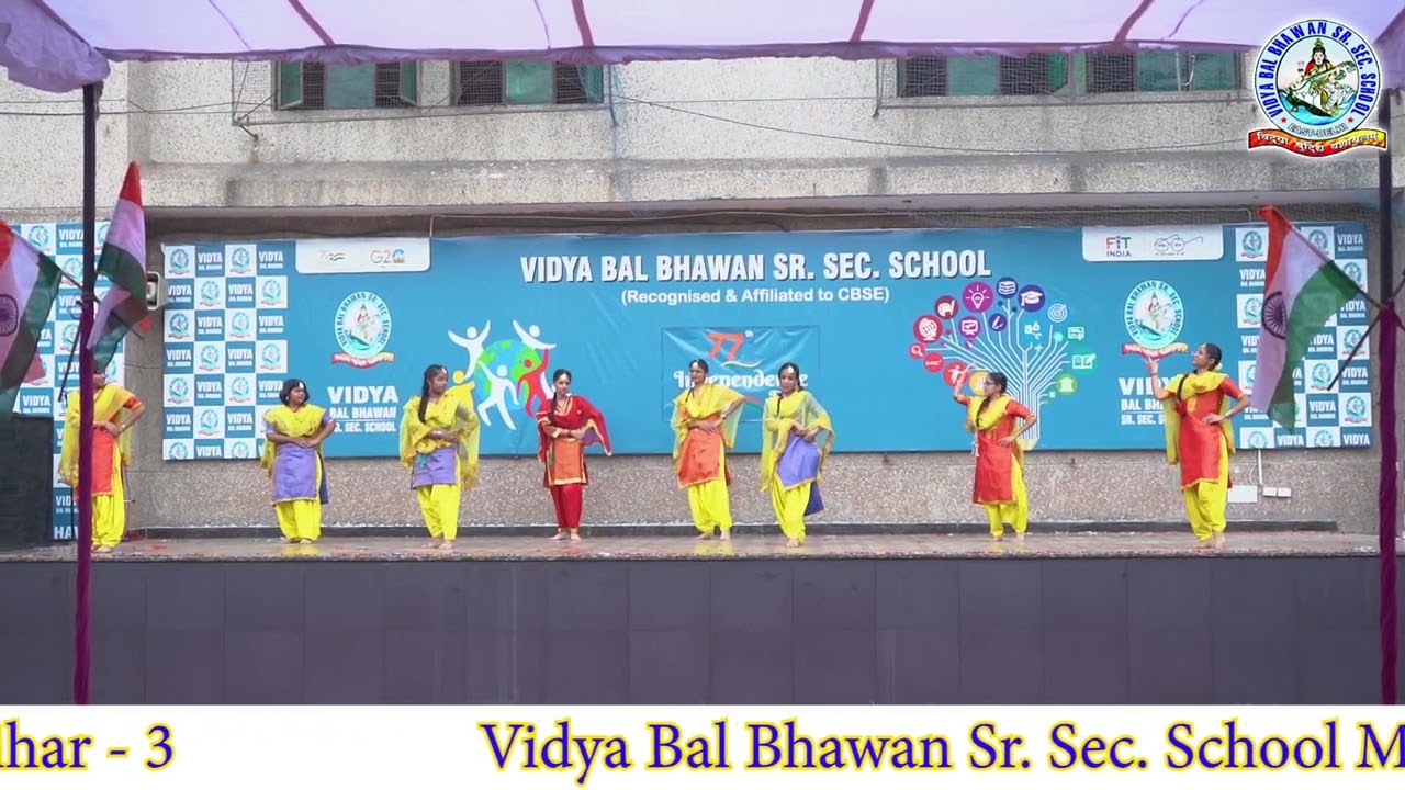 Gujarati & Punjabi cultural dance on Independence Day celebration 2023