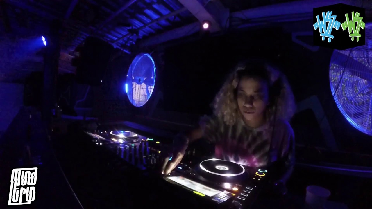 [1080 HD] Hanie Arraiz Live Set (14/12/17) @Dj's Fest At. La Quinta Bar