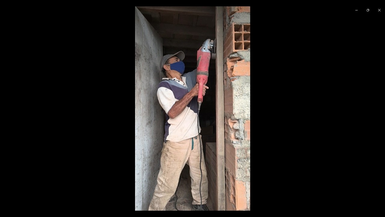 Mi papá está de remodelación 😱  #papá #campo #ocurrencias #construcción #campesinos #4k