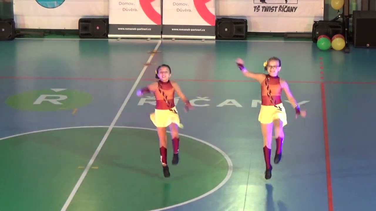 Veselá Karolína - Románková Viktorie, 4. místo [www.rokenrol.cz]