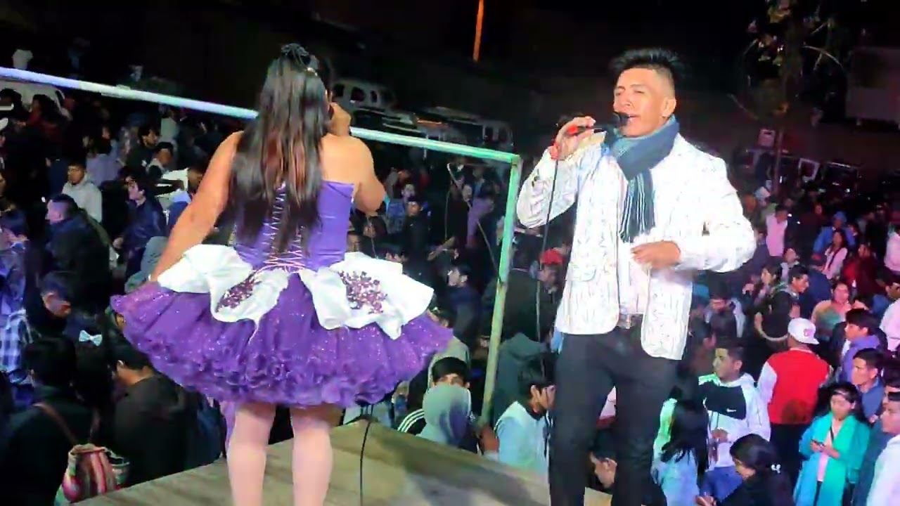 Evita Vasquez Mix carnavales