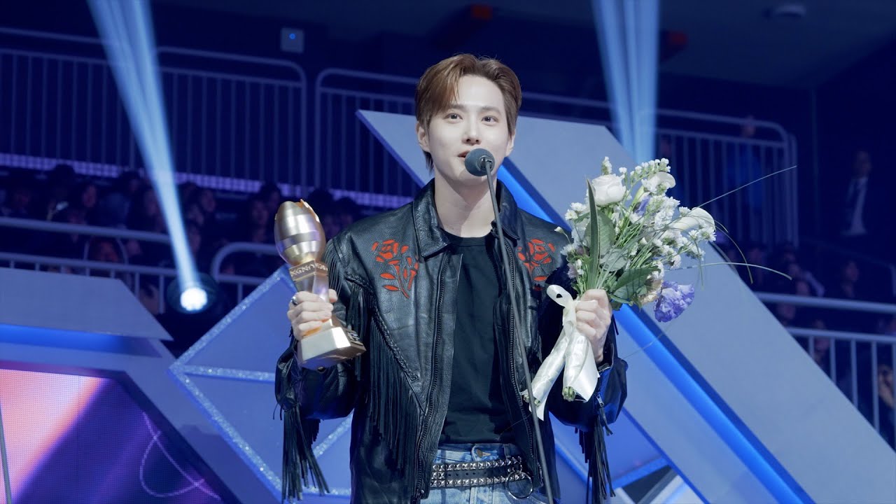 우리 EXO-L들에게 이 상의 영광을 전하겠습니다🏆💐 | SUHO 2025 KGMA Behind