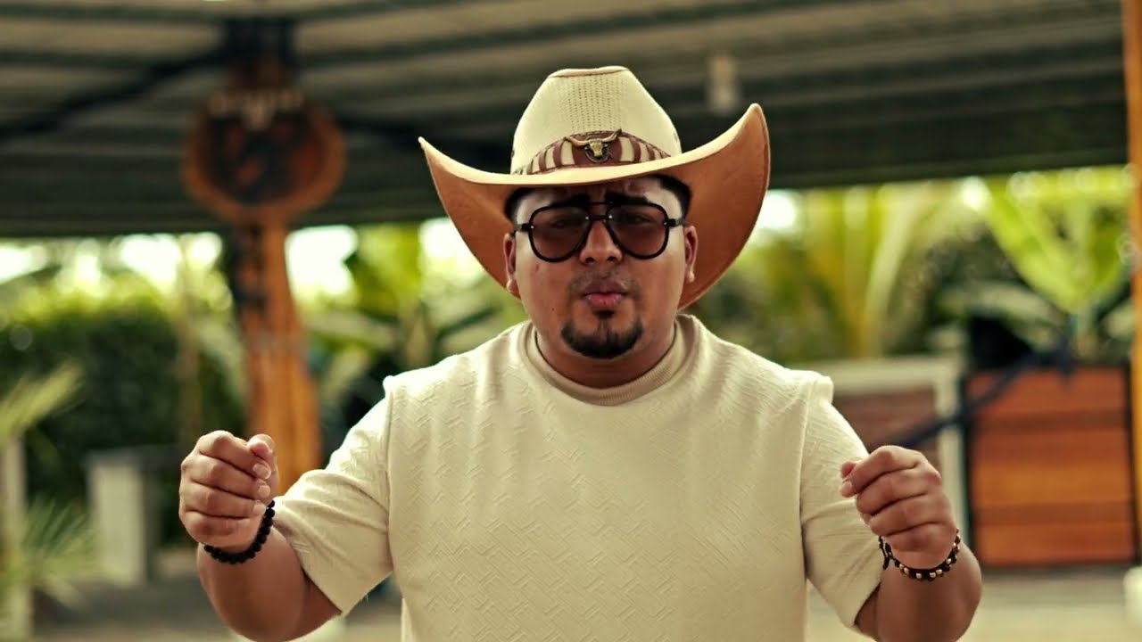 Andamos mejor - Angelo Mauricio l Video Oficial