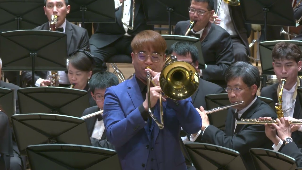 Colors for Trombone郭聯昌指揮海軍隊友團長號李昆穎