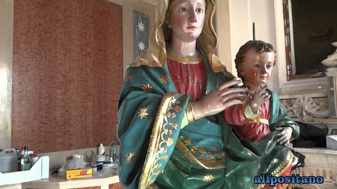Positano, Amalfi Coast. Restauro Statua della Madonna di Positano.
