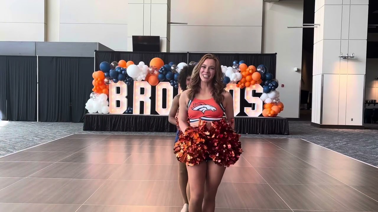Представляем вам группу поддержки Denver Broncos 2024 года!