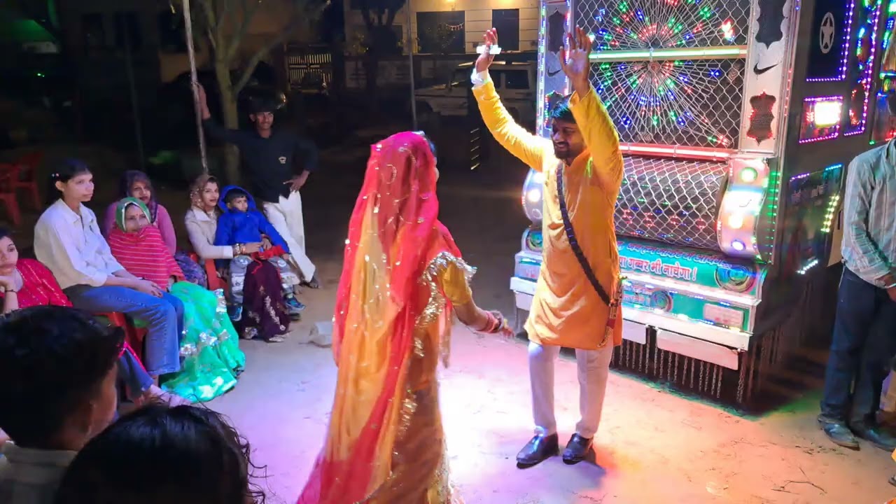 Dever bhabhi ka khubhsurt Dance...