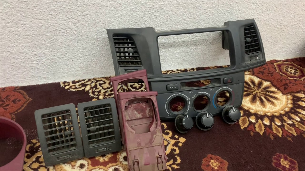 تنظيف داخليه الهايلوكس