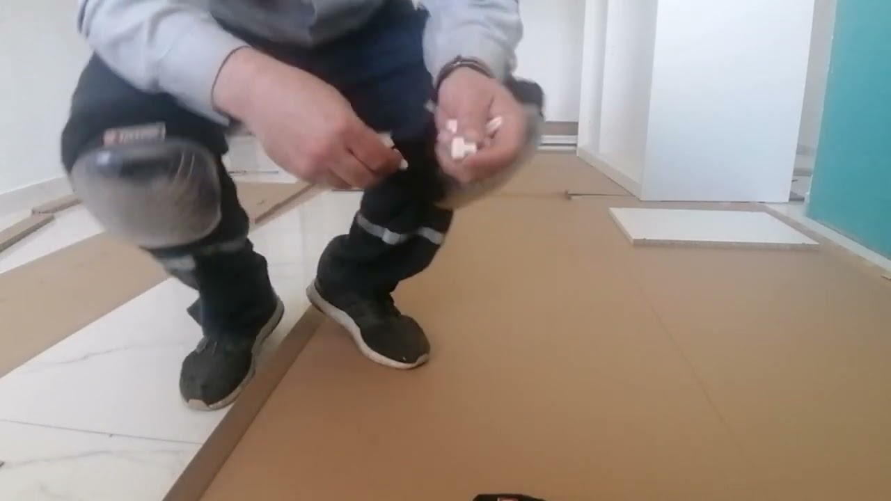 Aufbau Songesand Schrank /IKEA im Gästezimmer 2.