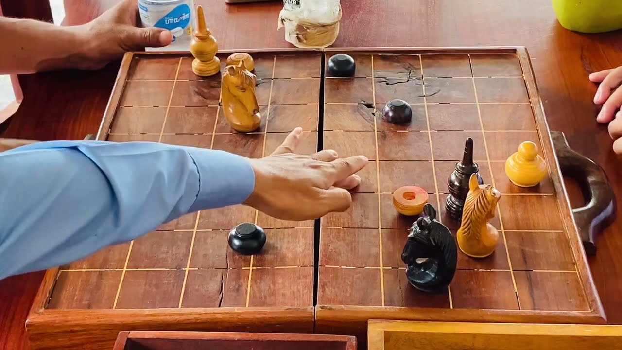 លោកពូរដ្ឋា KHMER USហៅអាគុយខូចៗគ្រាប់ស ជួបជាមួយនិស្សិតផ្តាច់សង្ខារ លំពែងបកក្រោយ អធិរាជមហាត គ្រាប់ខ្មៅ