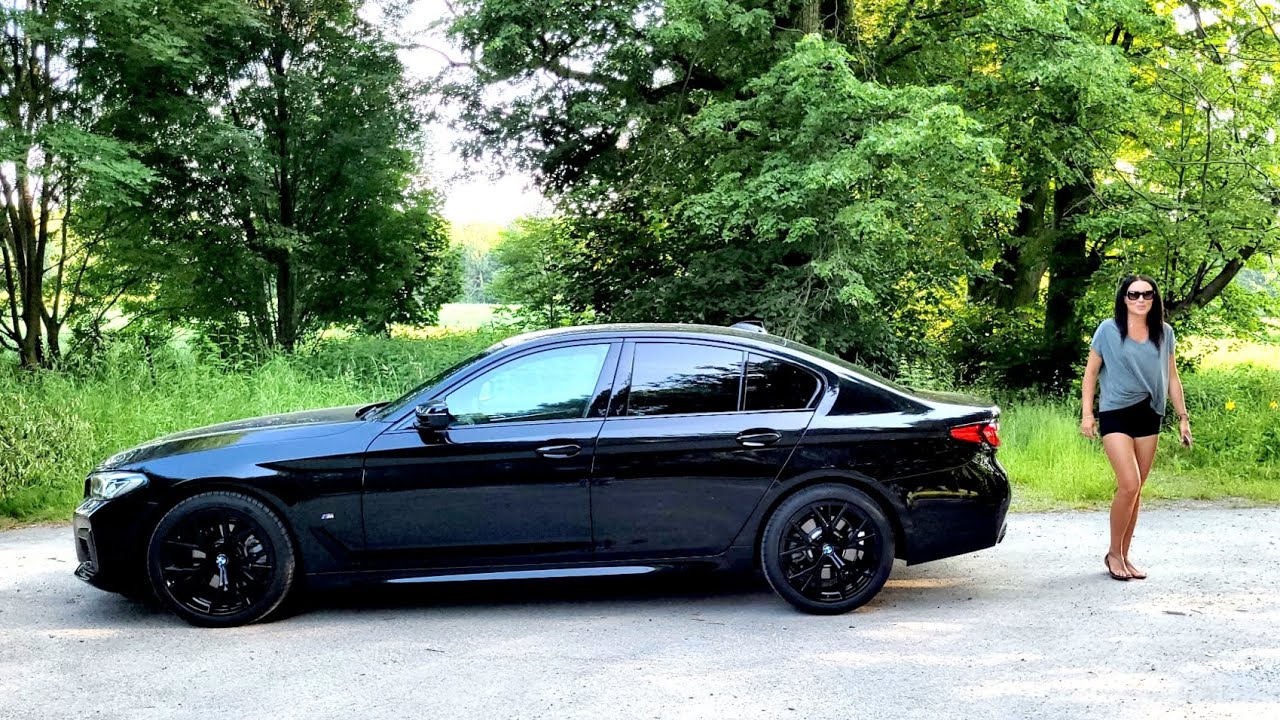 No cudowna jest! BMW 5 g30 520d  też fajne ;)