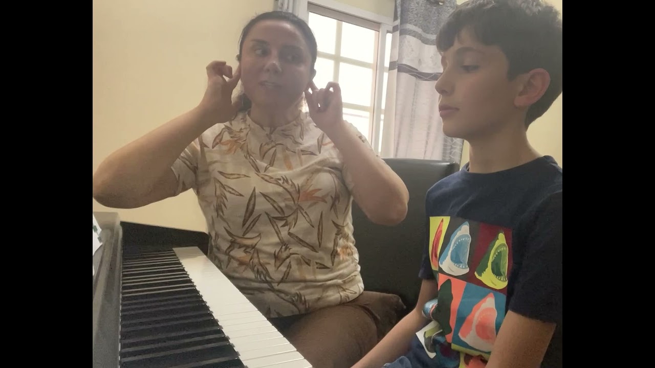 Piano lesson with Mikael: Scales. Part 2. His Channel @MicalerreãoLíbano