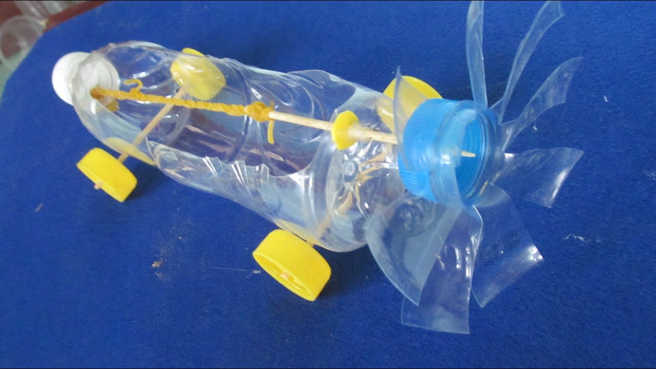 Come fare una macchina elastico alimentata | Tazza riutilizzo di plastica