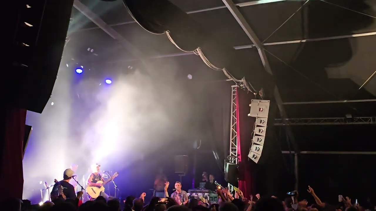Manu Chao - Mr Bobby / King of Bongo (Mano Negra) (4/7) Live Le Kilowatt Paris 20240917 220427 HD