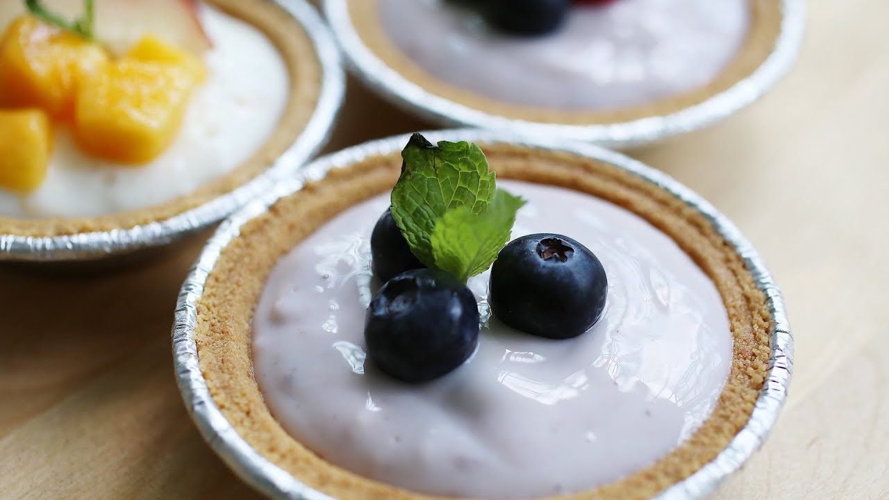 Mini Yoghurt Fruit Tarts