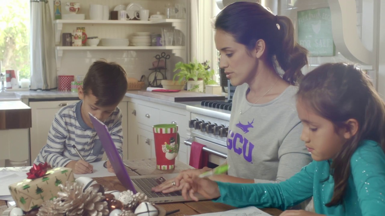 A Family Christmas Commercial