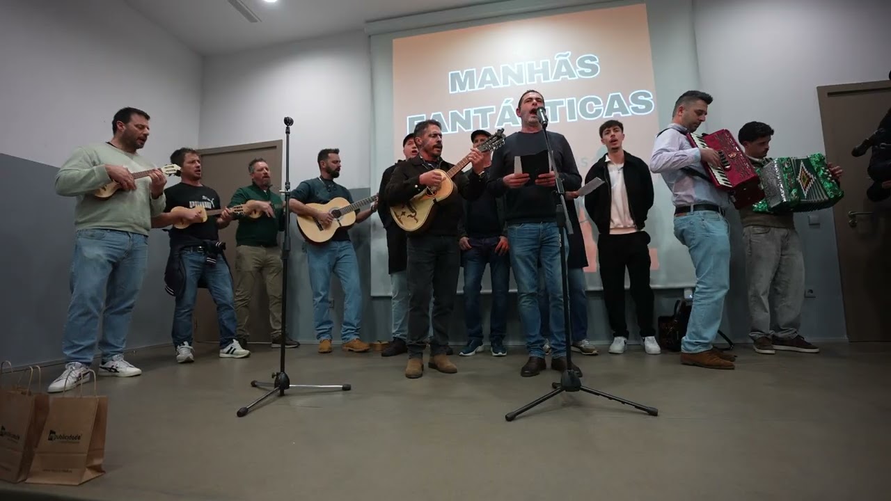 CANTAR OS REIS, GRUPO 