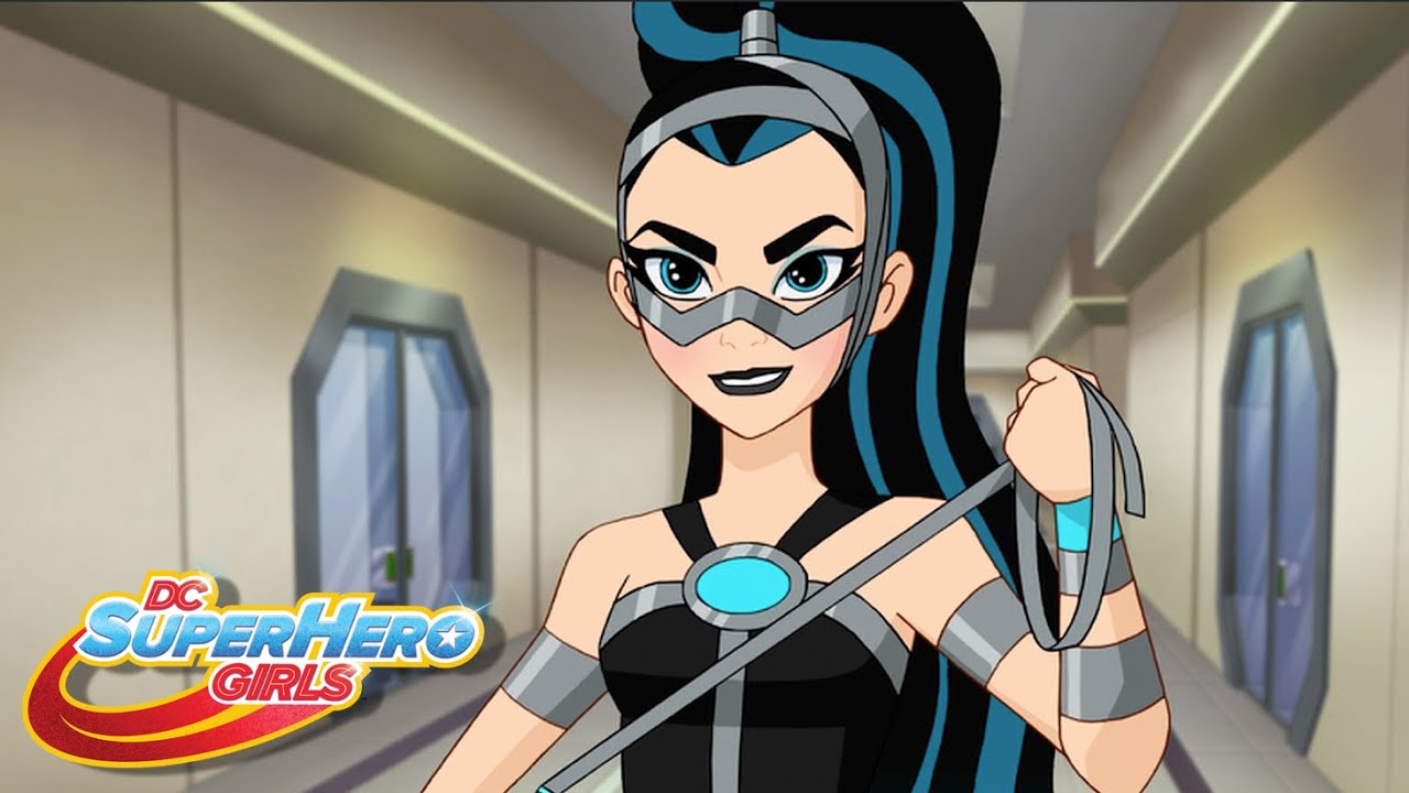 Como pase mis vacaciones? | Episodio 302 | DC Super Hero Girls