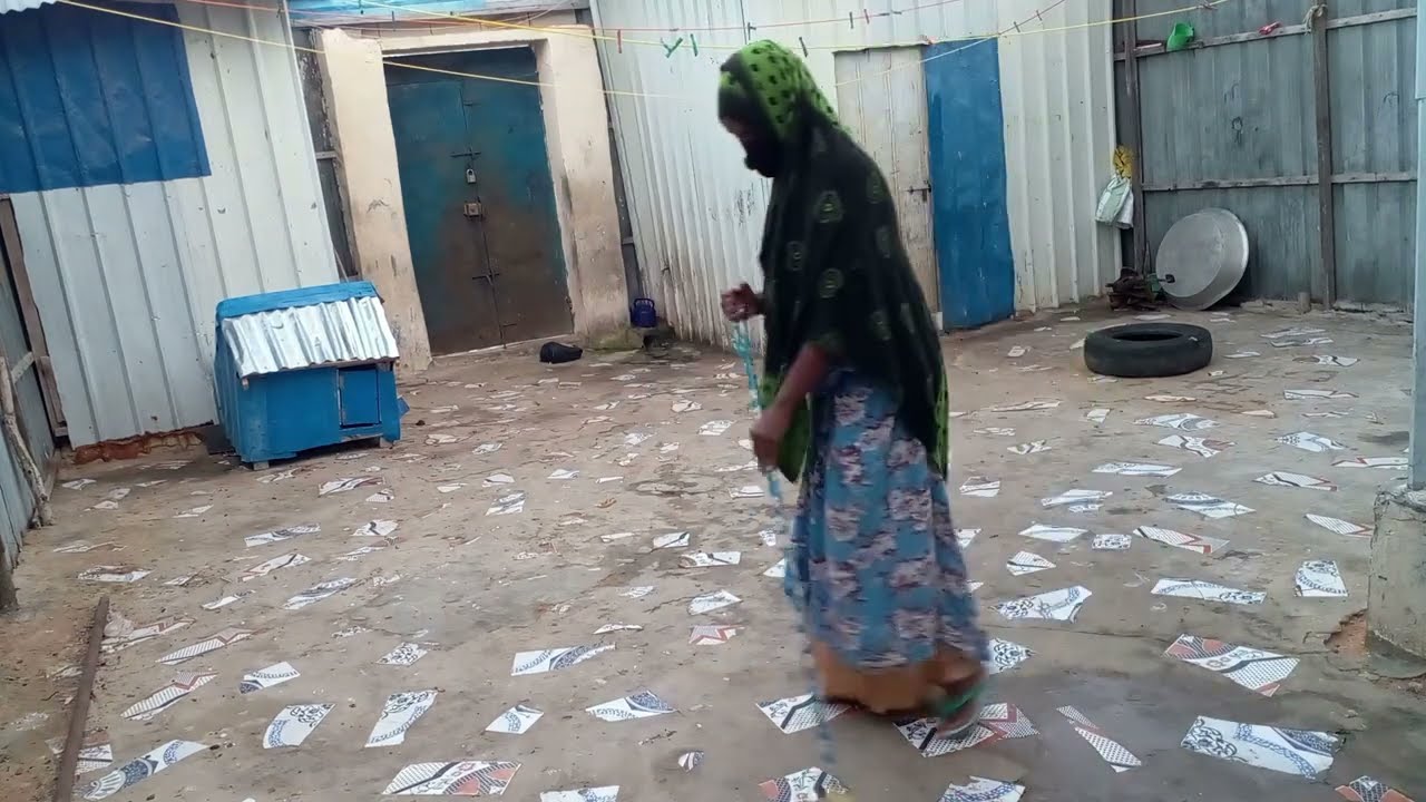 full daily routine , kuso dhawada jadwalka malin laha , malinti maxa qabtaa , normal life of somalia