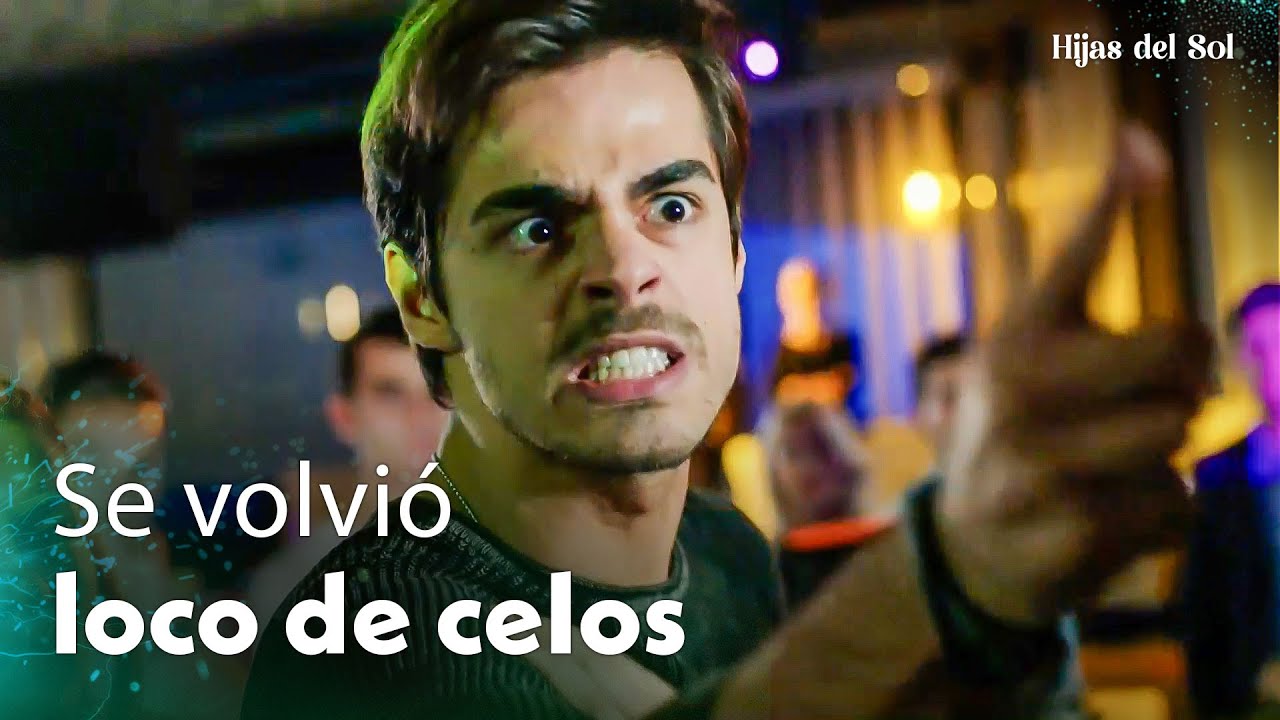 Savaş peleó con los que molestaban a Nazlı 💪⚡ - Hijas del Sol | Güneşin Kızları