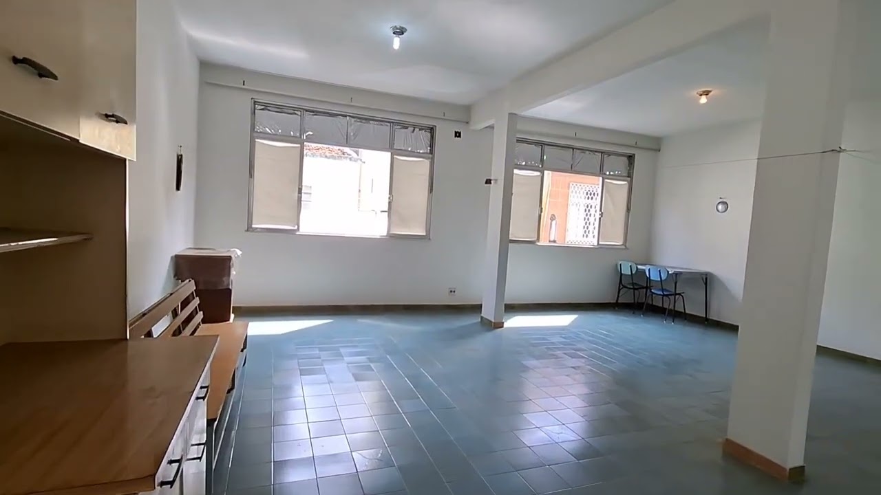 Casa de Vila, 2 Quartos - Olaria, RJ.