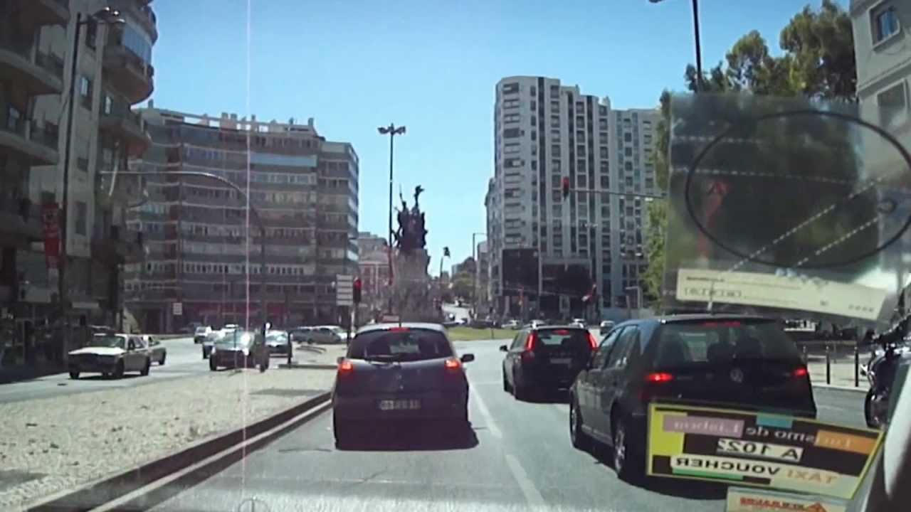 Taxi drive through Lisbon, Portugal with 90 km/h