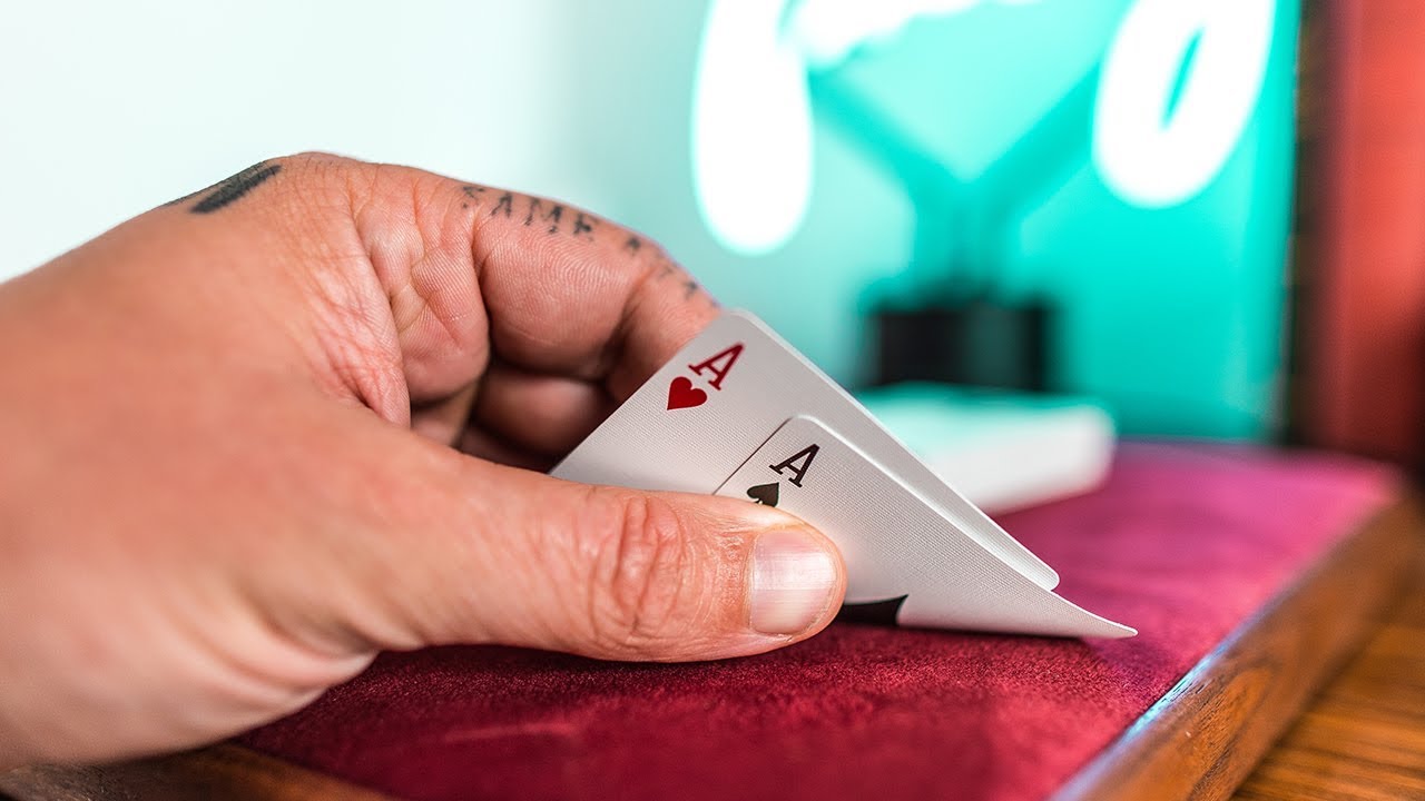 I Learned How to CHEAT at POKER!!