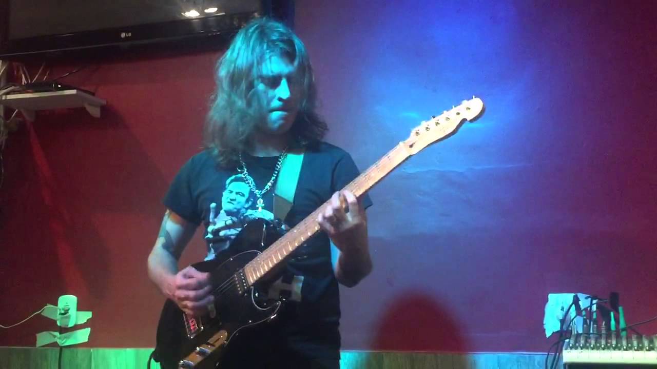 Show de Fabiano Carelli - Saudade -  #fabianocarelli #ilhaguitarfest #planetadaribeira #RJ