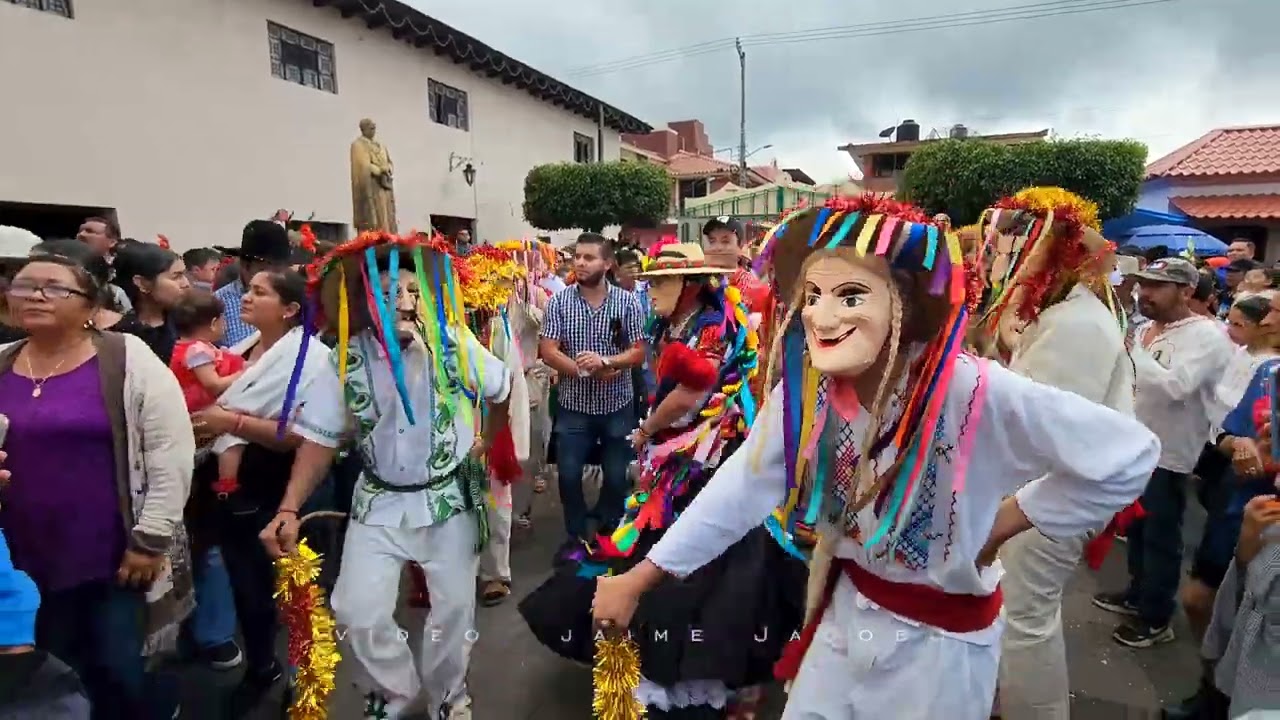Peregrinacion del señor delos Milagros   en Apo Michoacan  Fiestas de Octubre  2023