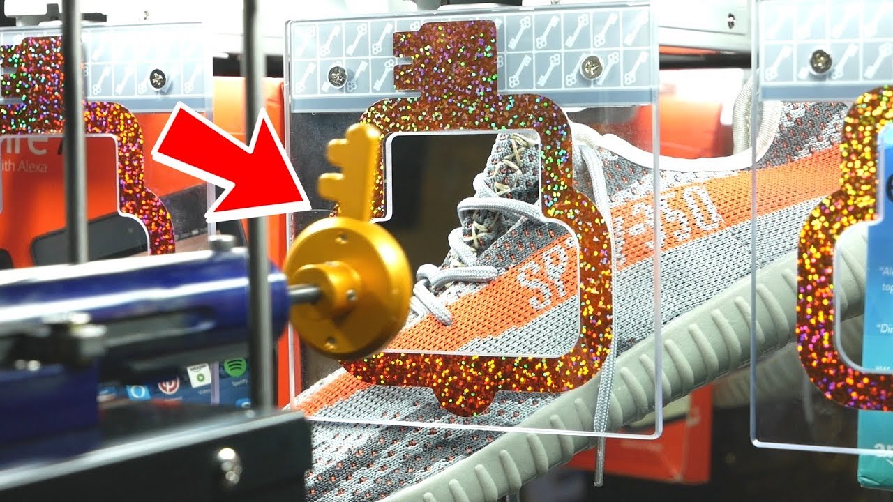 I WON YEEZYS FROM KEYMASTER!! || Arcade Games