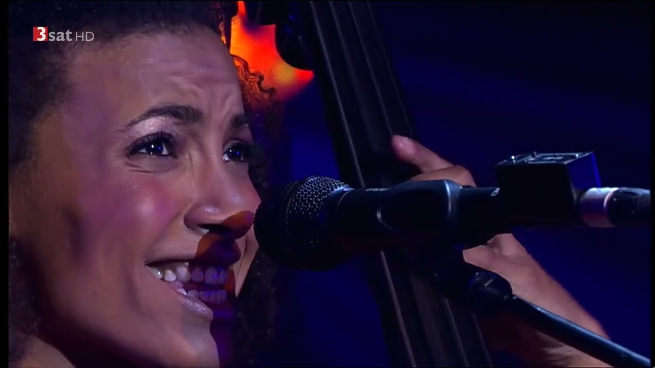 ESPERANZA SPALDING - LIVE 2012  33th LEVERKUSENER JAZZTAGE