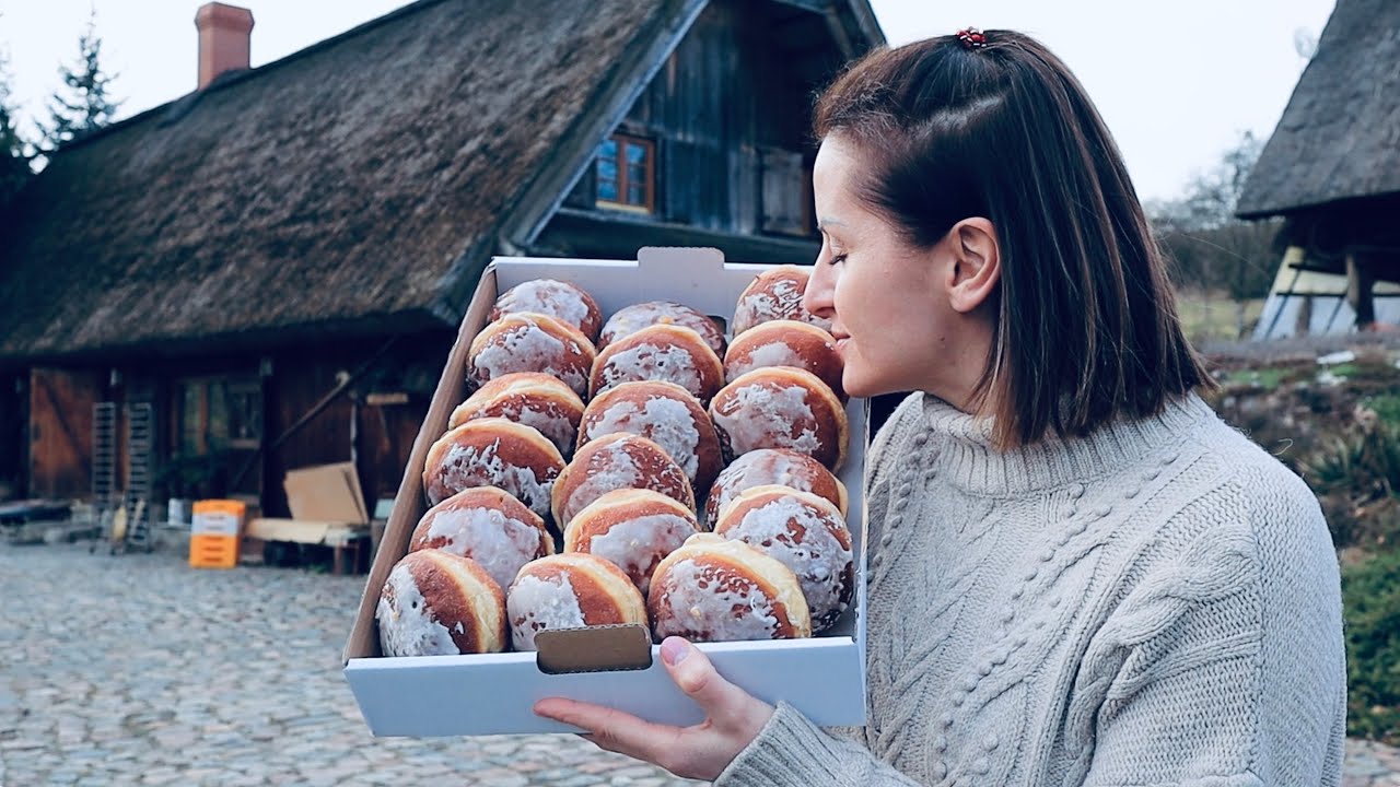 Zimowe, długie dni  na wsi | Tradycyjne pączki z Chaty Mennonickiej mojego sąsiada.