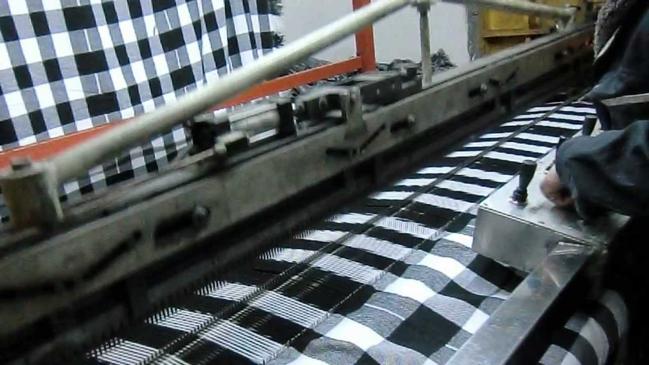 Püskül Makinası