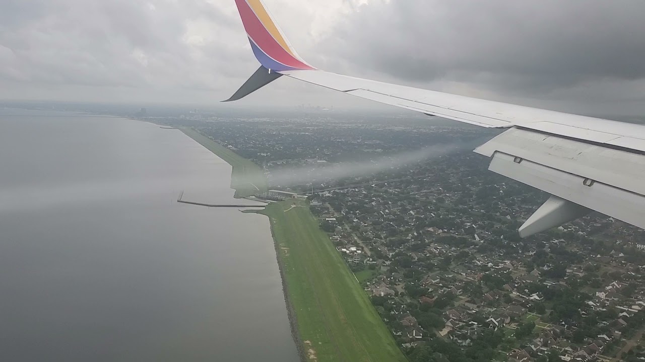 Southwest flight over Lake Pontchartrain landing in New Orleans