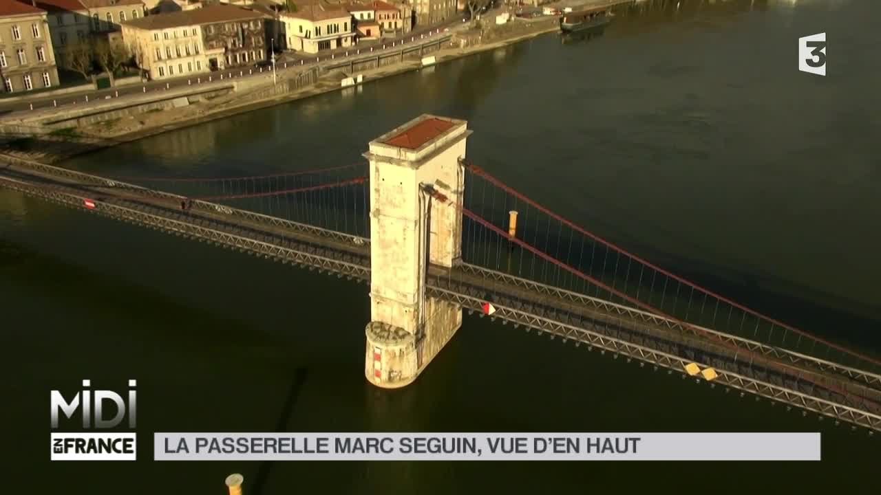 VUE D'EN HAUT : La passerelle Marc Seguin