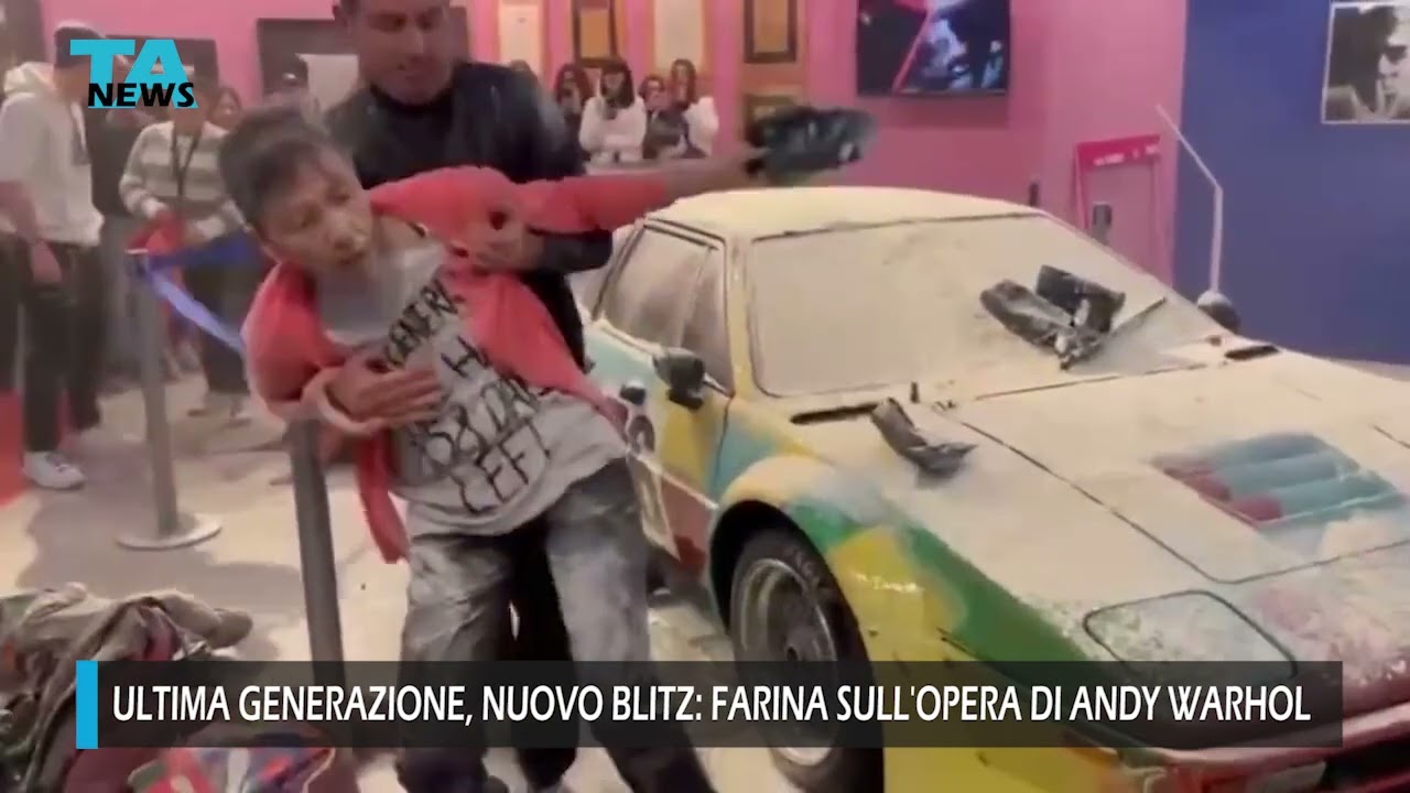 Ultima Generazione, farina sull'opera di Andy Warhol