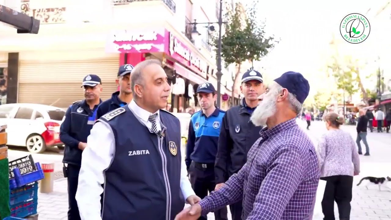 Gaziosmanpaşa'da Kaldırımlar Yayaların!