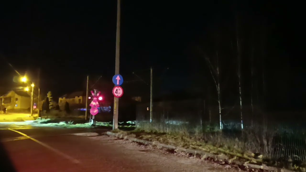 Mărăști Câmpulung Moldovenesc (RO) linie ferată/level crossing