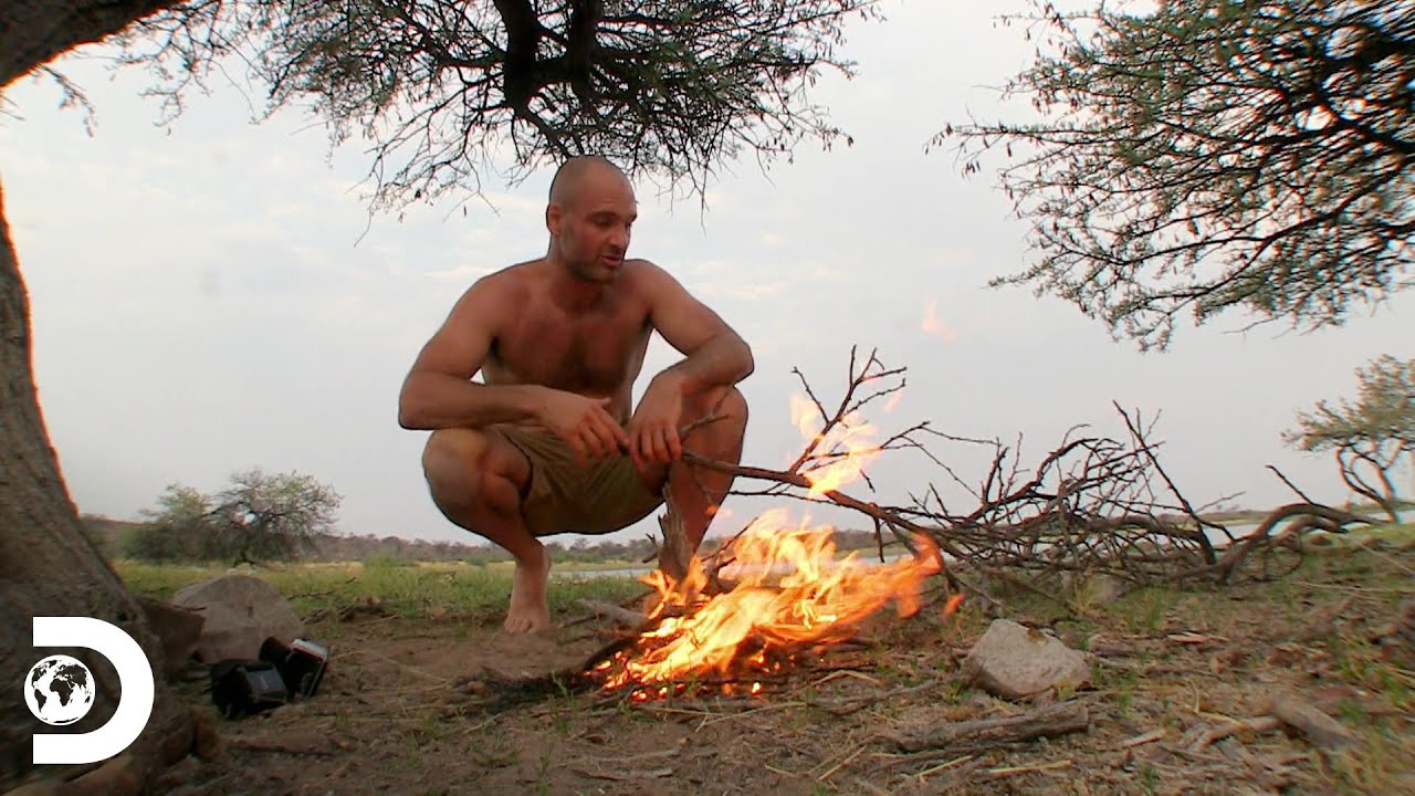 Asent&aacute;ndose cerca de un lago | Desolado con Ed Stafford | Discovery Latinoam&eacute;rica