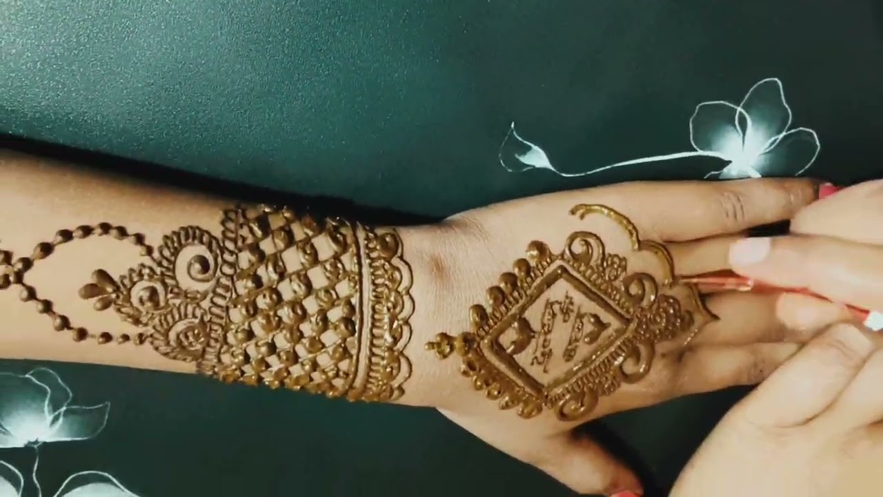 Short and easy styles mehendi designs 