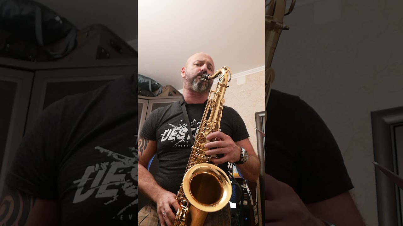 saxophone tenor  Roy Benson b.