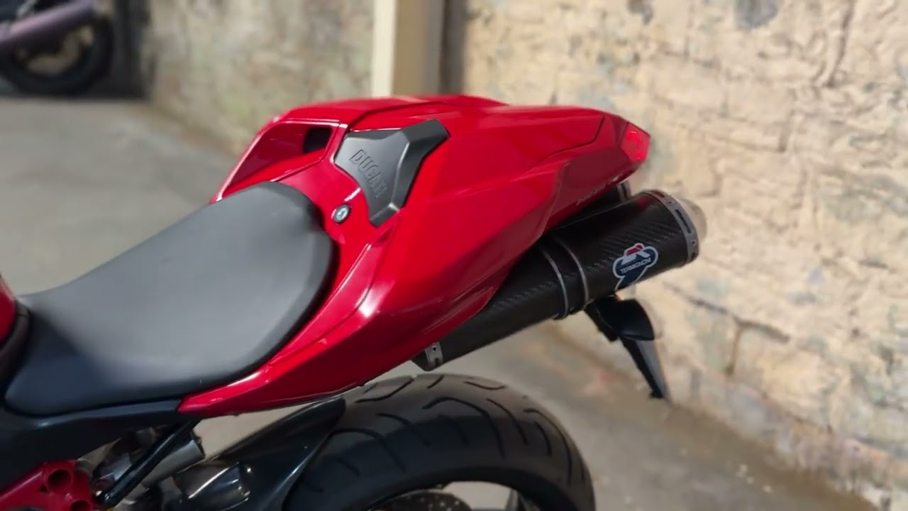 Ducati 848 walk around and sound