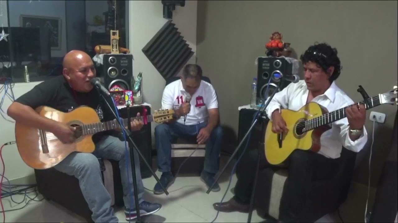 MUSICA AYACUCHANA - MAUKA ZAPATO - ALBACA PLANTA - OJOS NEGROS