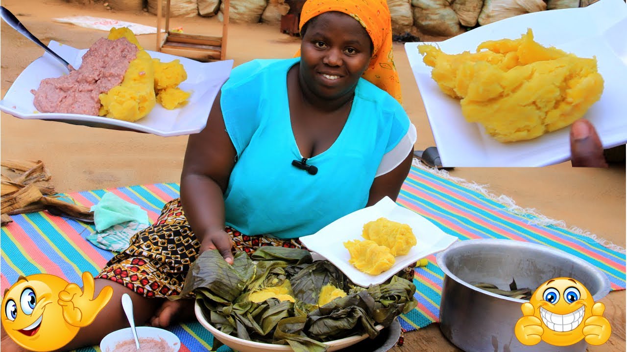 UMUNYIGI UTETSE GUTYA URARYOHA CYANE // Perfect way to cook Ugandan matooke recipe //village cooking