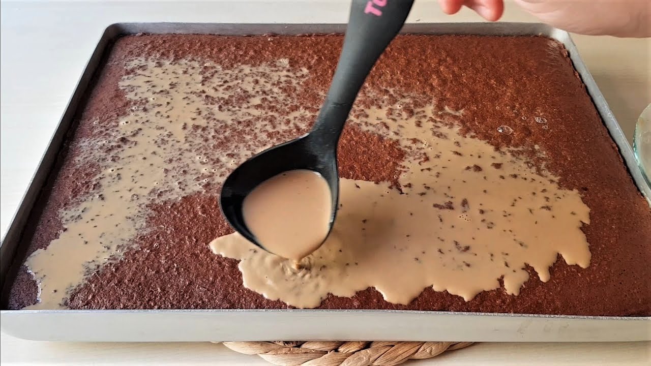 1 ÖLÇÜYLE TEPSİDE 50 KİŞİYE YETECEK PASTA (ÖZEL SOSUYLA)