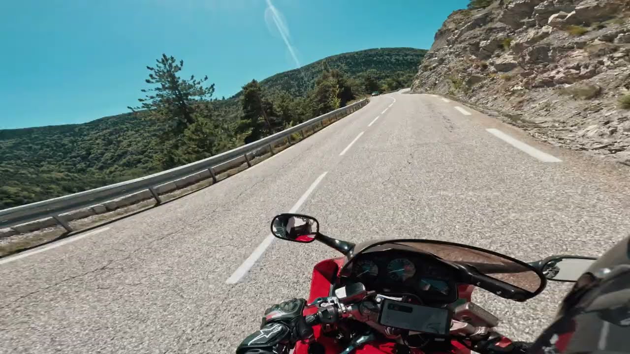 VFR 750 RC36 || DELKEVIC EXHAUST || Part 2