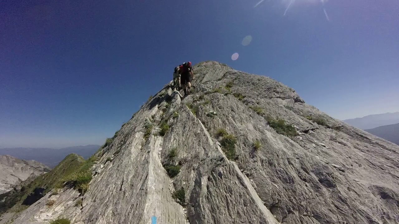 Traversata Roccandagia-Tambura (Alpi Apuane)