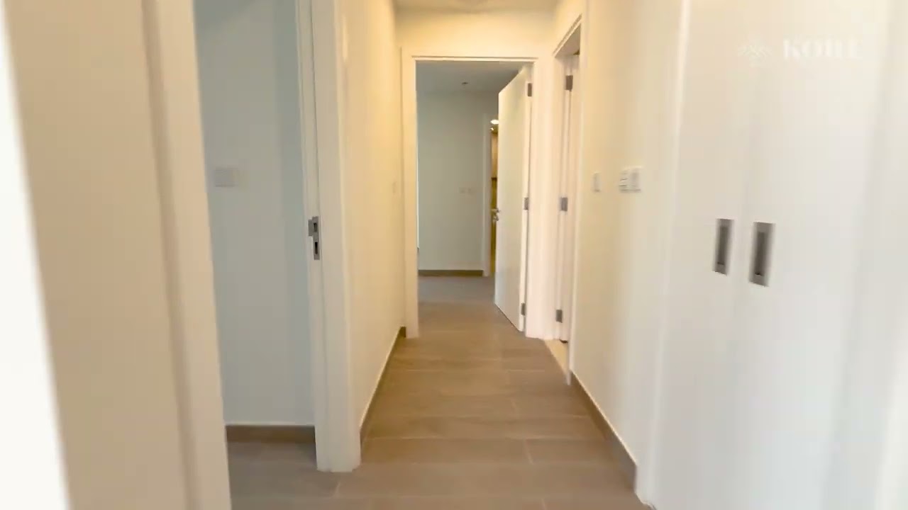 High-floor I Corner unit I Pool + Townhouse view